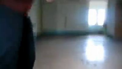 Молодая пара вступает в грязное разговоры. домашнее порно с удивительным анальным сексом