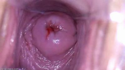 Пьяная жена в домашнем порно - Молодой человек удовлетворяет ее потребности