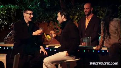 Запретное видео. Мужчина возбудил свою самку и повторил греховную страсть